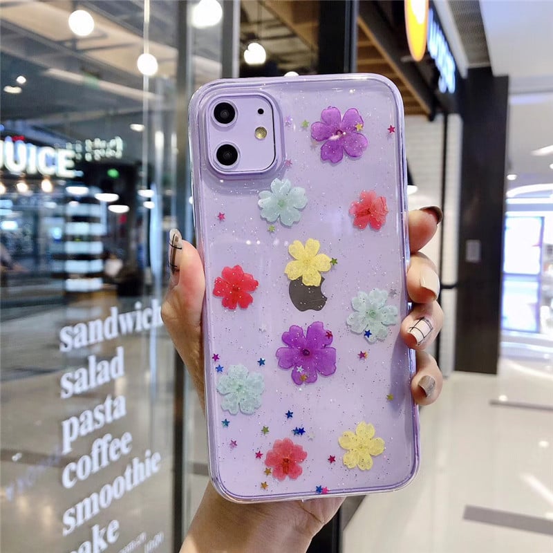 Funda para Móvil con Flores Eternas — Diseño Floral Elegante y Protección Premium