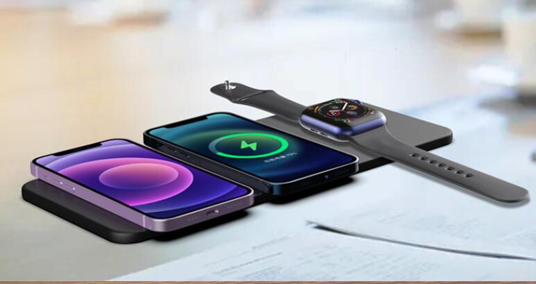 Cargador inalámbrico 3 en 1 en uso con iPhone y Apple Watch